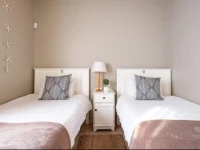 Na Genoeg Holiday Home 