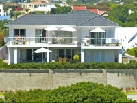 Anlin Beach House 
