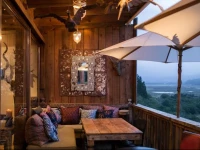 Emily Moon River Lodge 