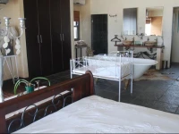 Whale Rock Guest House 4*