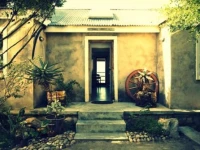 Stone Cottage Self-Catering Apartments 