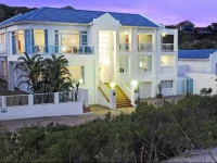 A Villa de Mer Guesthouse 