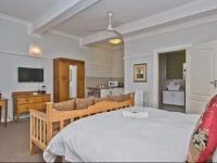 Sir Roys Guest House 