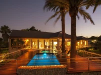 Island Way villa 
