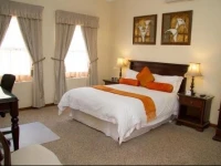 26 On Chamberlain Guest House 