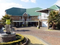 Riverside Country Estate 
