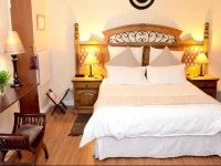 Simonsberg Guest House 