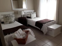 The Upper Deck Apartment 