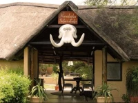 Kambaku Lodge 