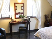 Lauriston Guesthouse 4*