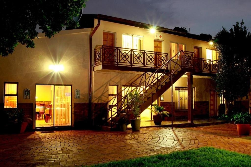 Clubview Guest House 
