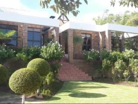 Luxurious home stay on Golf Estate 