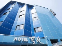 Elin Hotel 3*