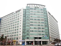 Crown House 2*