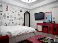 Luxury Motel 