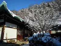 Hwajeong Hanok Bed and Breakfast 