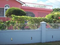 Tinas Guest House 