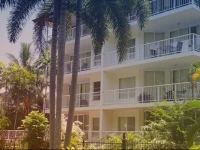 Cairns Golden Sands Beachfront Apartments 