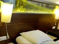 Stacher Wein und Bett 