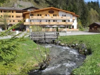 Hotel Family Alm Tirol 