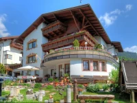 Austria 4 