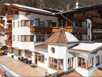 Hotel Atzinger - Family Resort Stubai