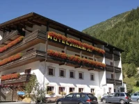 Hotel Paznaunerhof 