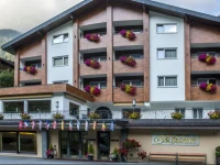 Aparthotel Tschanun Garni 