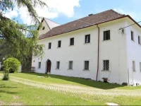 Apartment Schloss Gnesau 1 