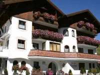 Hotel Garni Kardona 