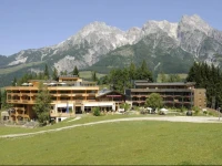 Holzhotel Forsthofalm 