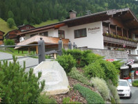Ferienwohnungen Pension PrГјnster