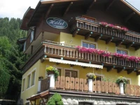 HГ¶lzl Bed & Breakfast 