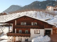 Apartment Quadratsch Pians 