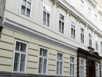 La Scala Apartments 