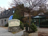 Hotel Les Jardins De La MolignГ©e 