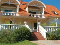 Holiday home Honved Utca-Abrahamhegy 
