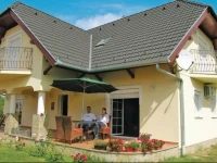 Holiday home Ady KГ¶z-BalatonberГ©ny 