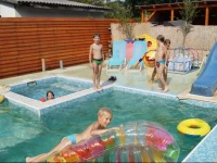 Hacienda CsalГЎdbarГЎt VendГ©ghГЎz 