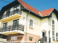 Apartment Гњsth Gy Utca-BalatongyГ¶rГ¶k 