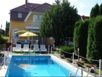 Apartment in Balatonszarszo with Four-Bedrooms 1 