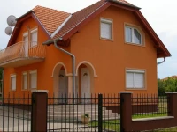 BarackvirГЎg Apartman 