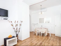 Like Home - City Center - Style Apartment 
