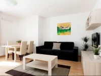 Maple Tree Budget Apartments 2*