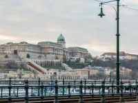 Danube Castleview Apartment 