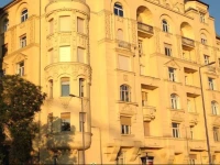 Elizabeth apartment 
