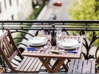 Pop In Minimal Budapest Andrassy 