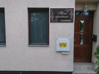 Flora Apartman