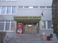 Almagyardombi KollГ©gium 