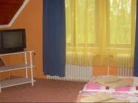 Г‰va vendГ©ghГЎz 